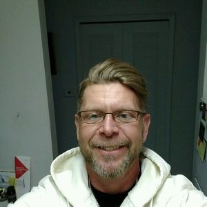 Meet your Posher, Damon